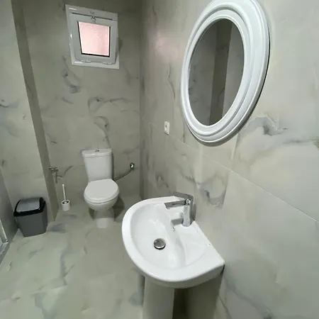 Eleni's Apartament Himara