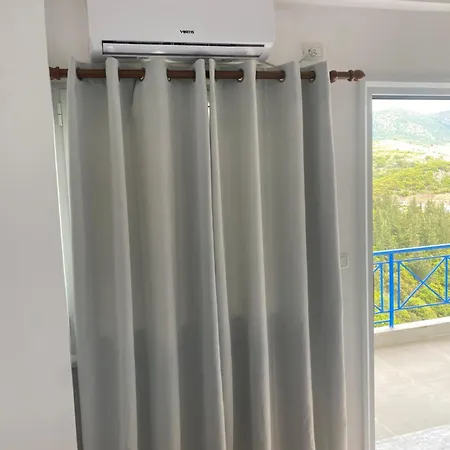 Eleni's Apartament Himara
